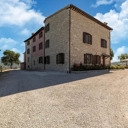 Vakantiehuis In A With 2 Swimming Pools Smirra